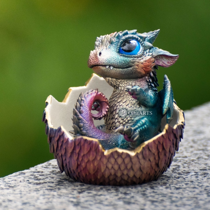 Dragon Hatchling in Dark Rainbow color