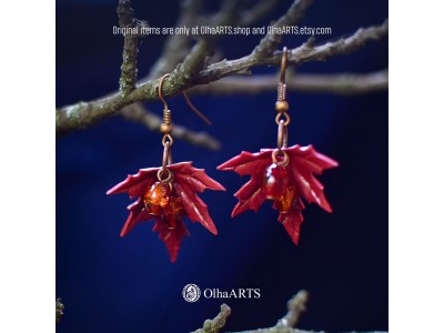 Short Earrings with Red Maple Leaves